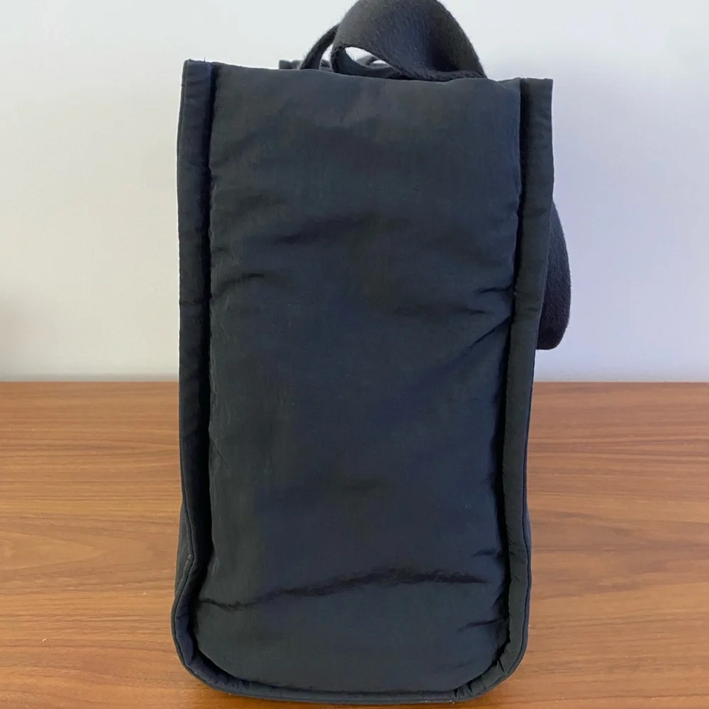 lululemon black padded boxy tote bag - Picture 9 of 15